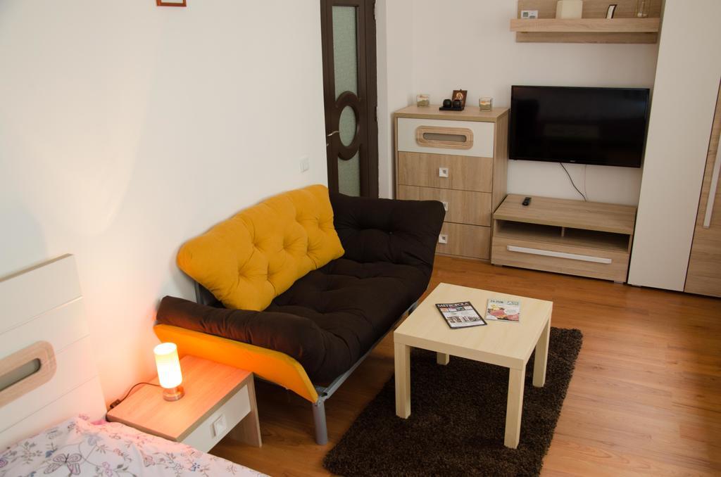 Ava Republique Apartment Brasov Exterior photo